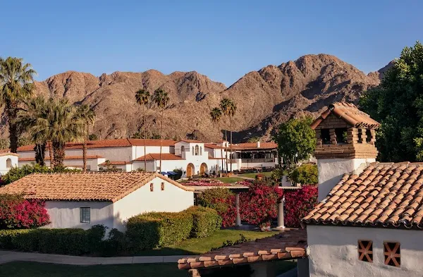 La Quinta cover
