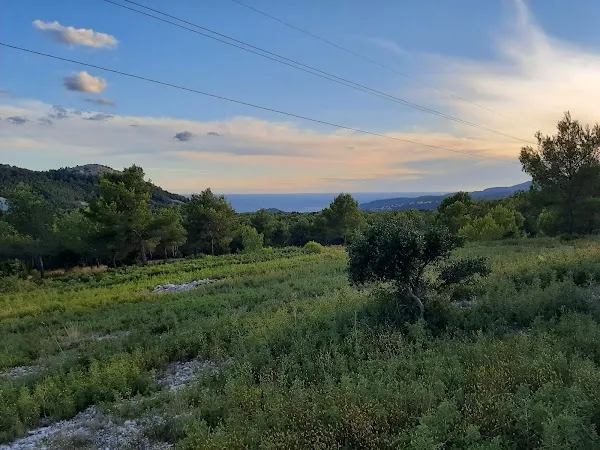 Carnoux-en-Provence cover