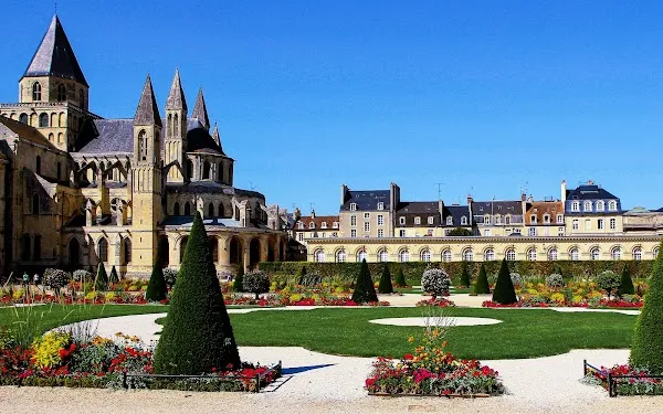 Caen cover