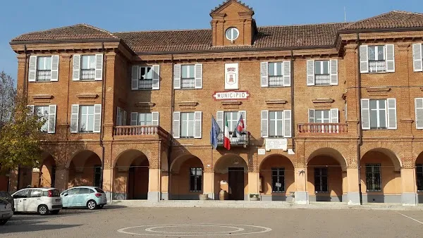 Castelnuovo Belbo cover