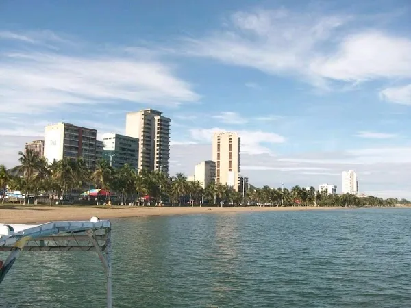 Puerto La Cruz cover
