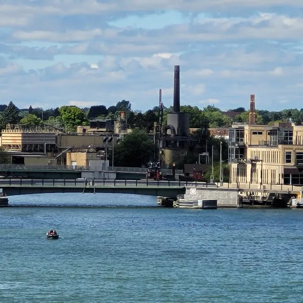 Manitowoc cover