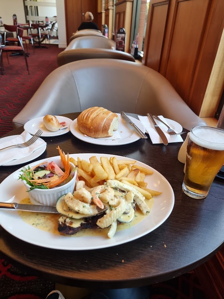 Club Laverton - Image 2