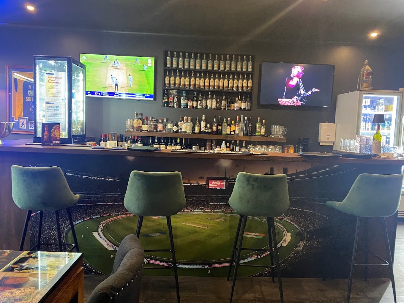 12th Man Bar - Image 2