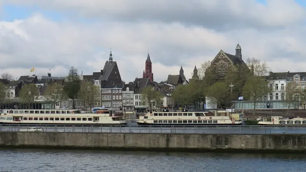 Maastricht cover