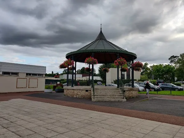 Croissy-Beaubourg cover