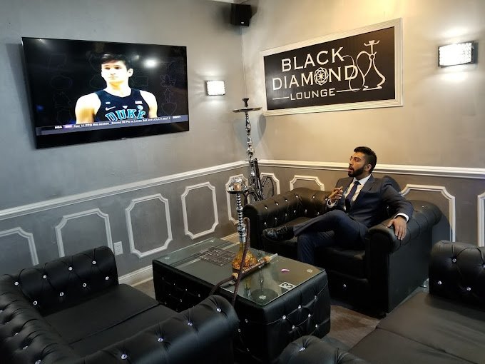 Black Diamond Bar & Shisha Lounge - Image 2