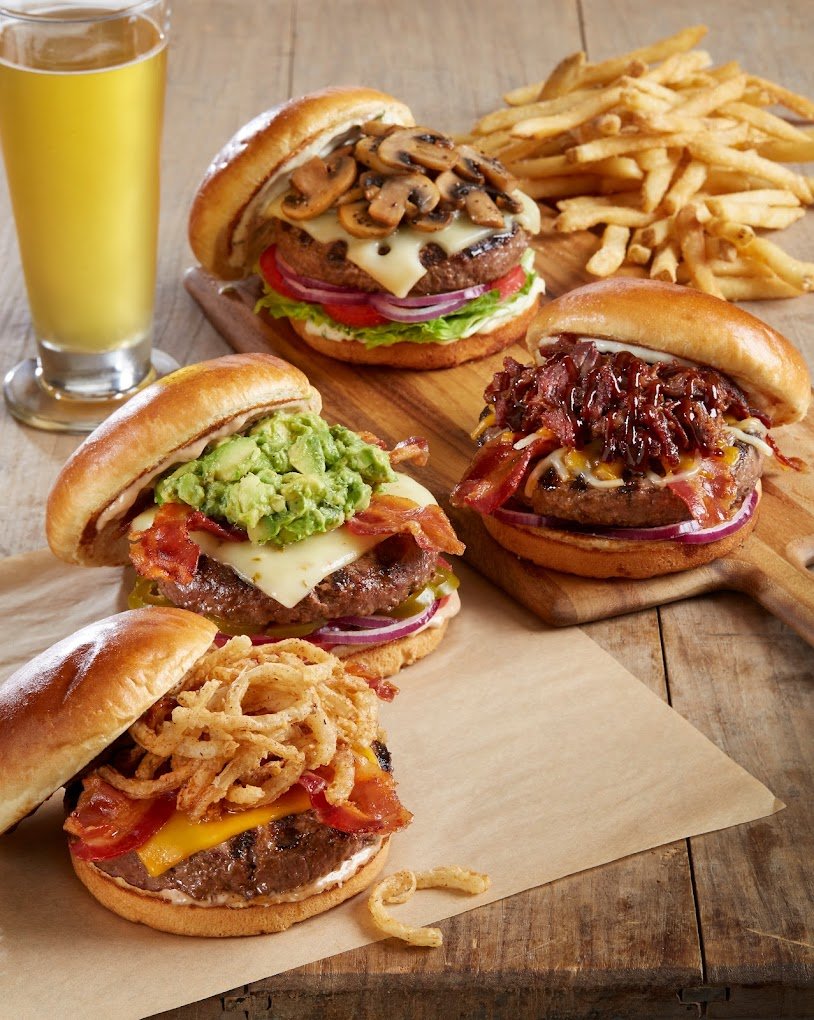 BJ's Restaurant & Brewhouse - Image 2