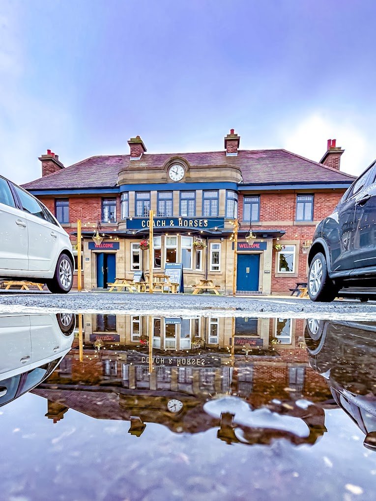 Coach & Horses - Image 2