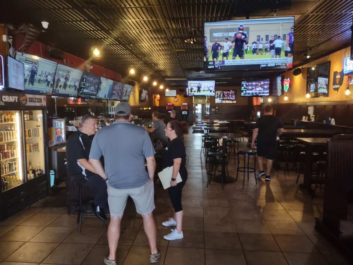 Johnny J's Pub & Grille, Portage Lakes