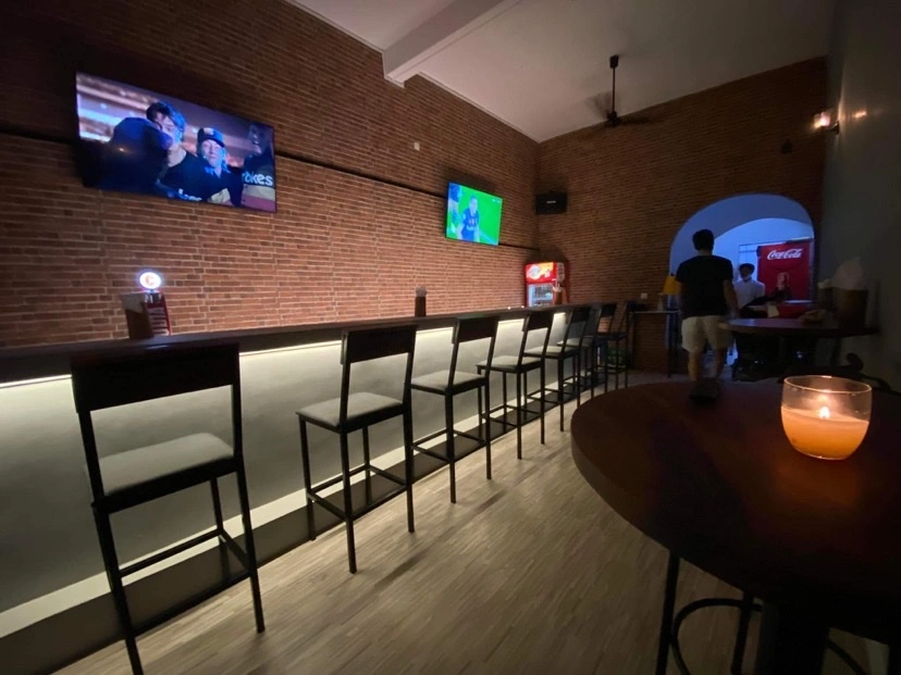 Offside Burger Bar + Live Sports - Image 2