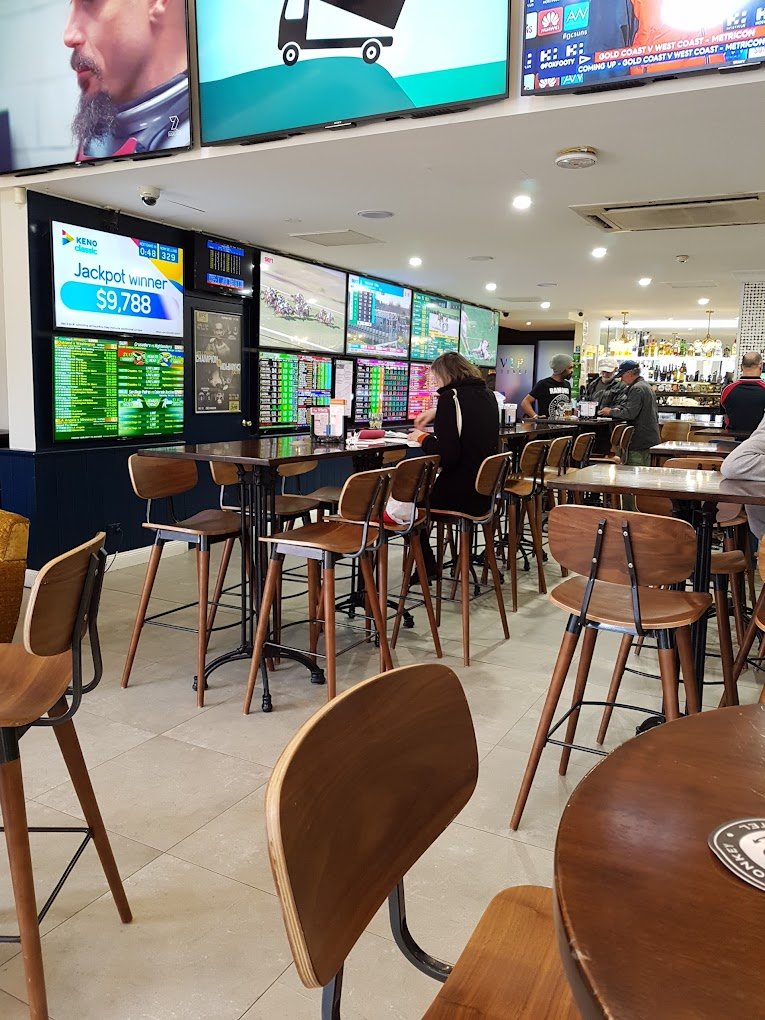 The Sunken Monkey Hotel - Image 2