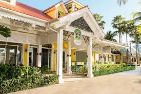 Cricket Club Restaurant & Pub - Image 3