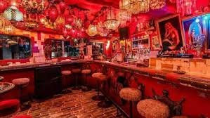 Red Pub - Image 2