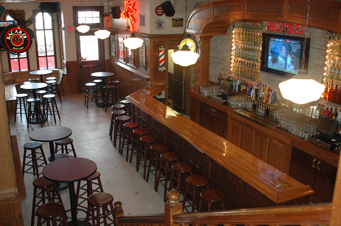 Brothers Bar & Grill - Image 2