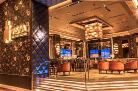 Vista Cocktail Lounge - Image 3