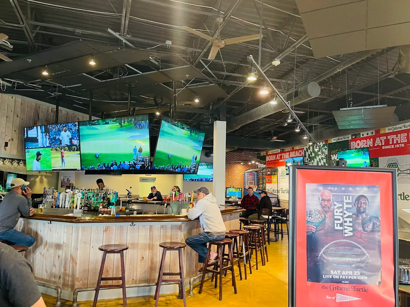 The Greene Turtle Sports Bar & Grille - Image 2