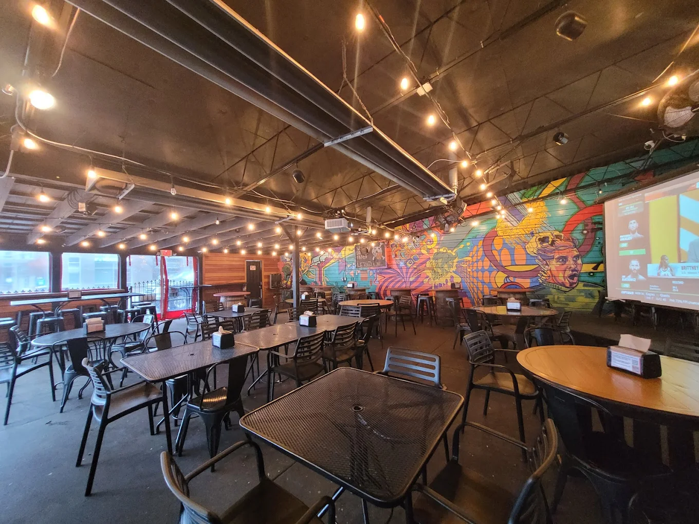 Tailgate Brewery Music Row