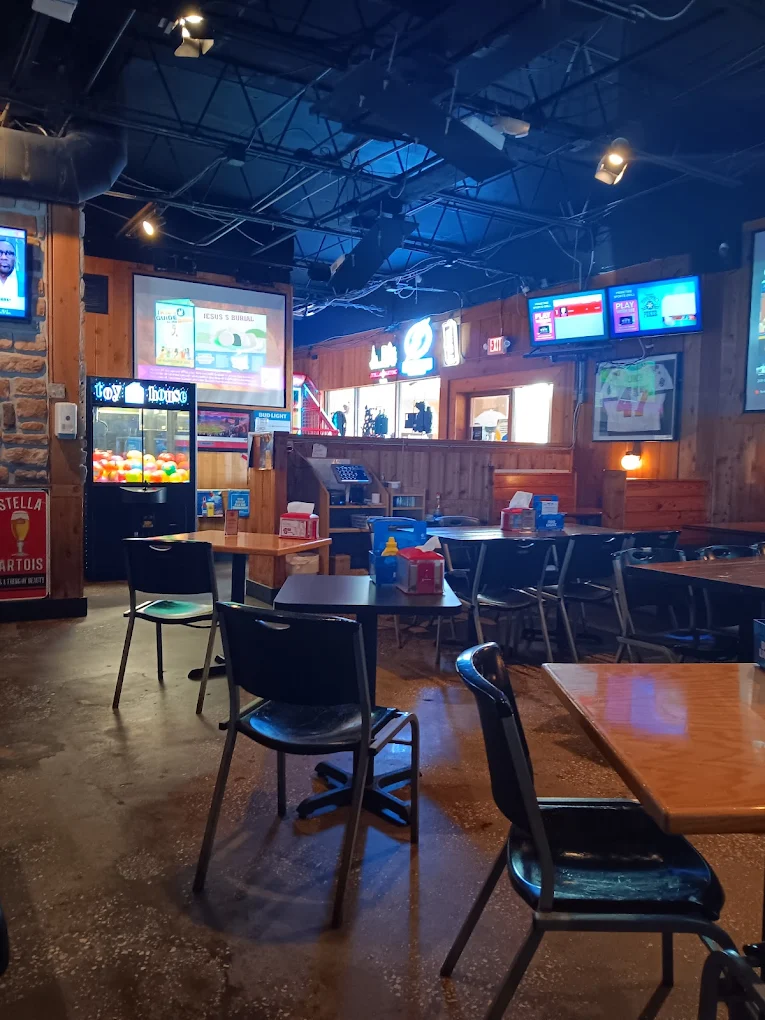 Prime Time Sports Grill - Image 3