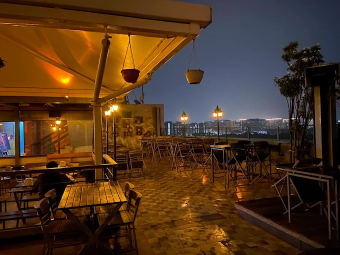 Vapour Brewpub and Diner - Image 2