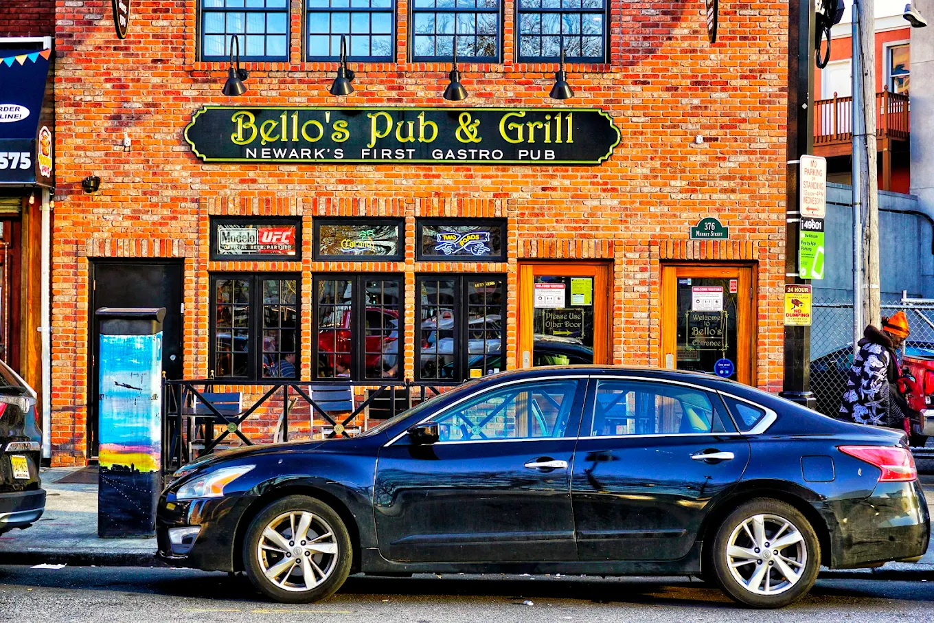 Bello's Pub and Grill