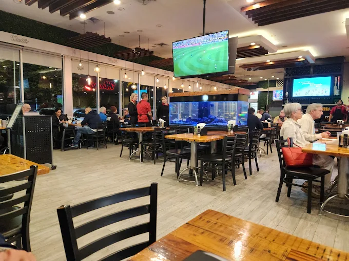 Grails Sports Bar logo
