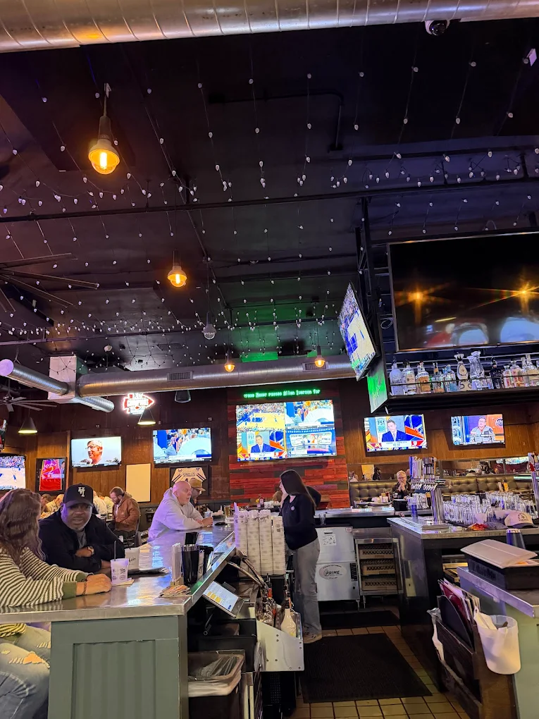 The Brooksider Sportsbar & Grill