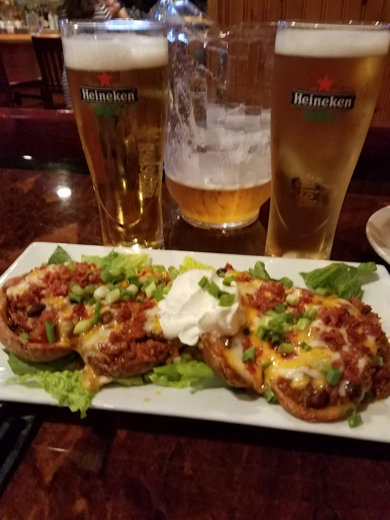Bello's Pub and Grill - Image 3