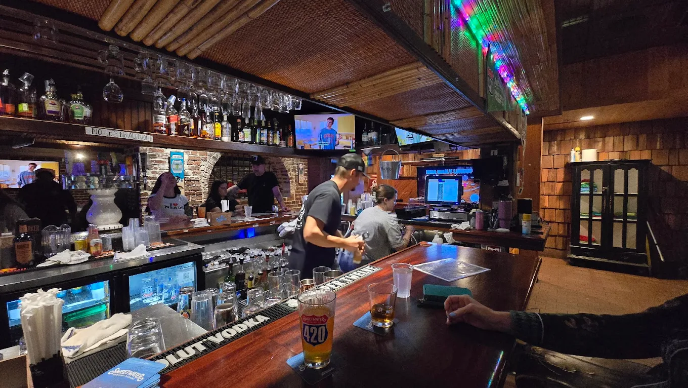 Dub's Pub logo