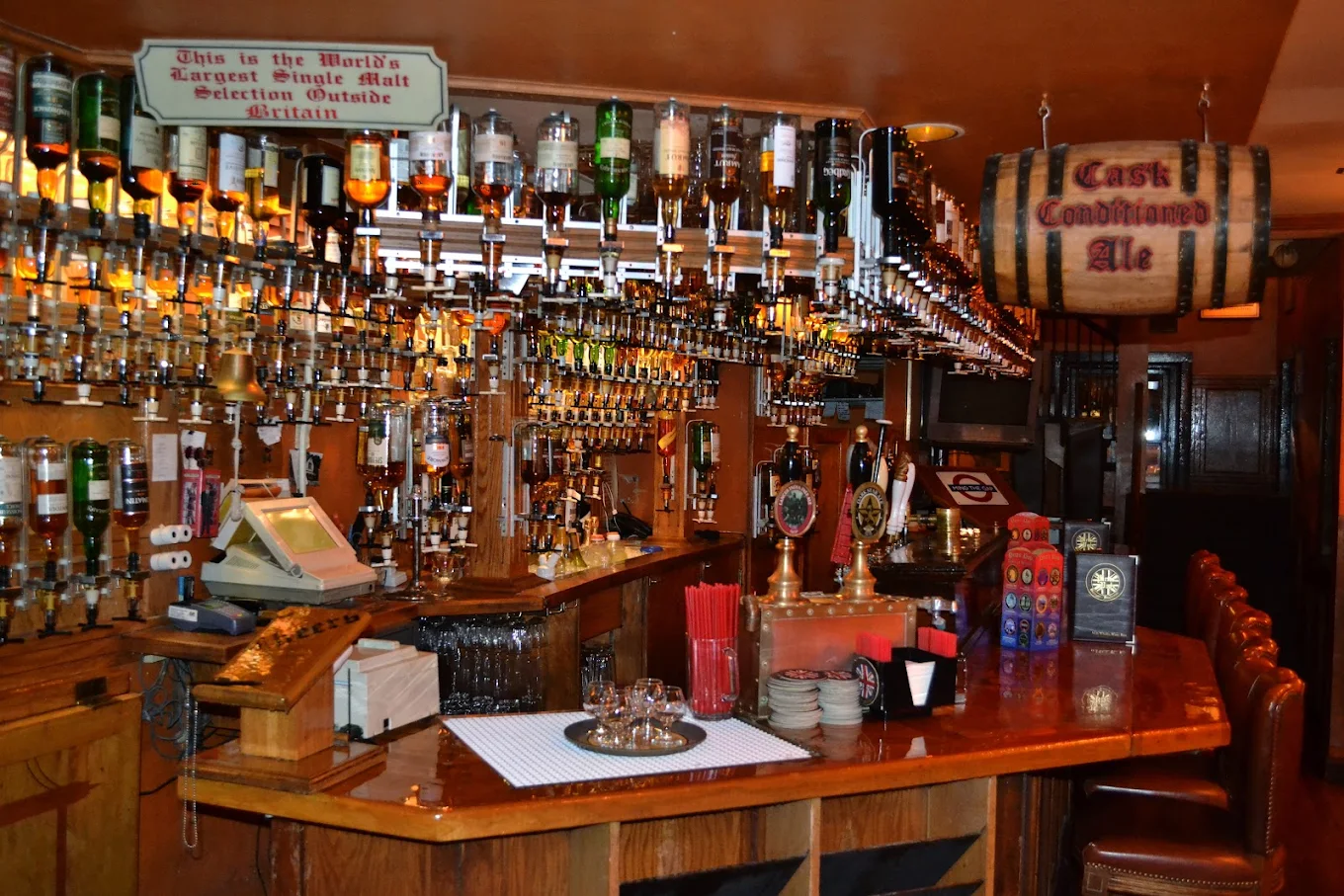 Pints Pub - Image 4