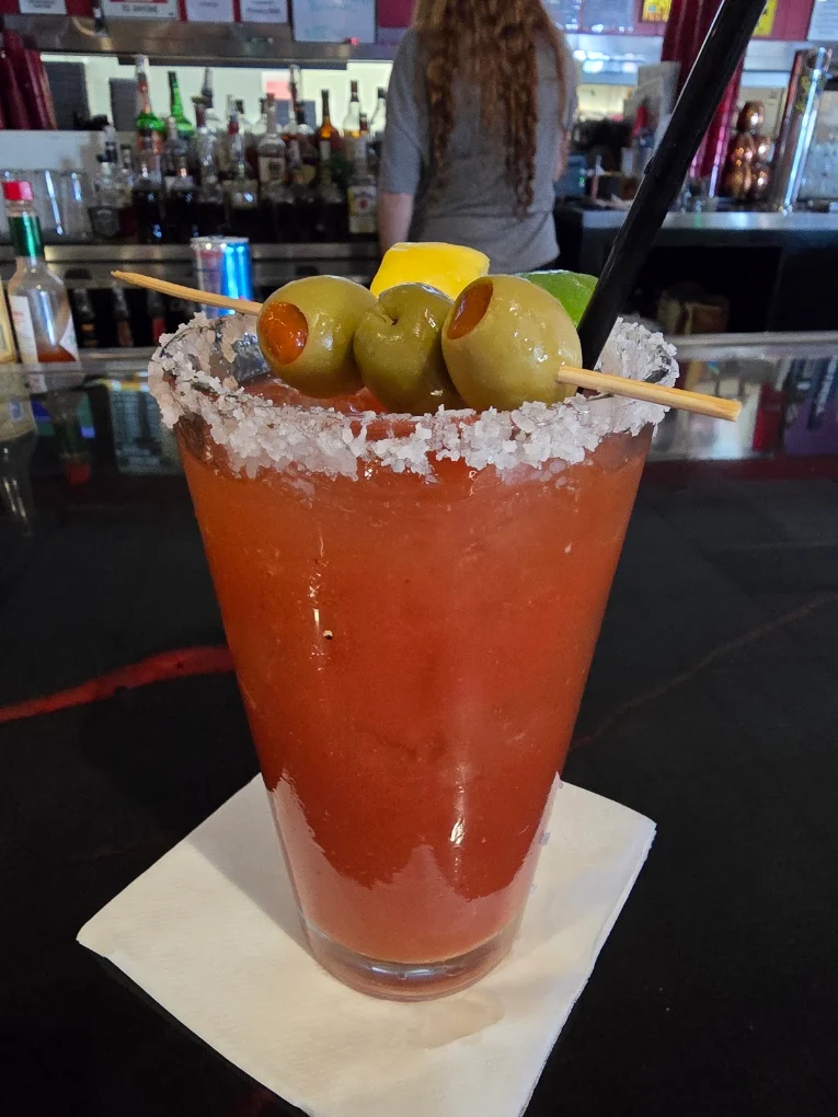 Putney's Pitstop Sports Bar and Grill - Image 4