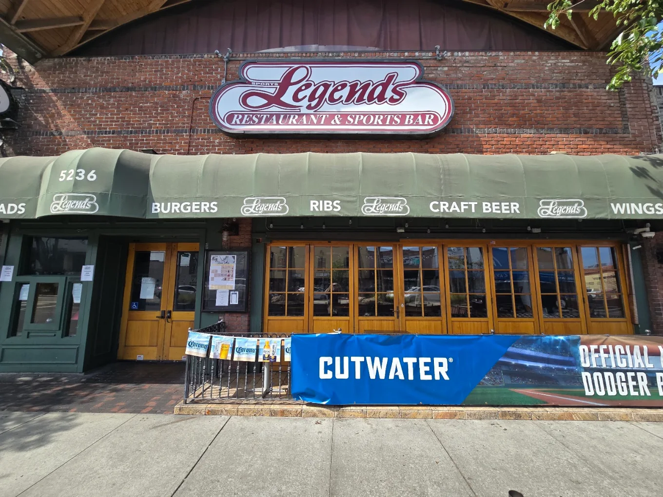 Legends Restaurant & Sports Bar - Image 2