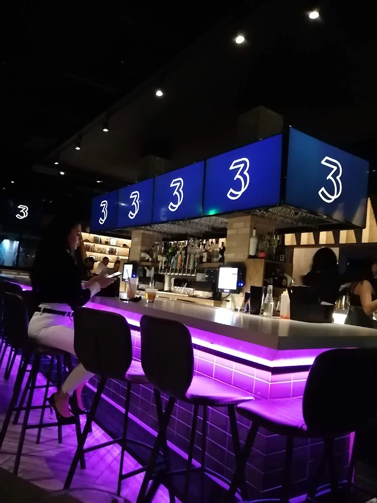 3rd Base LA 