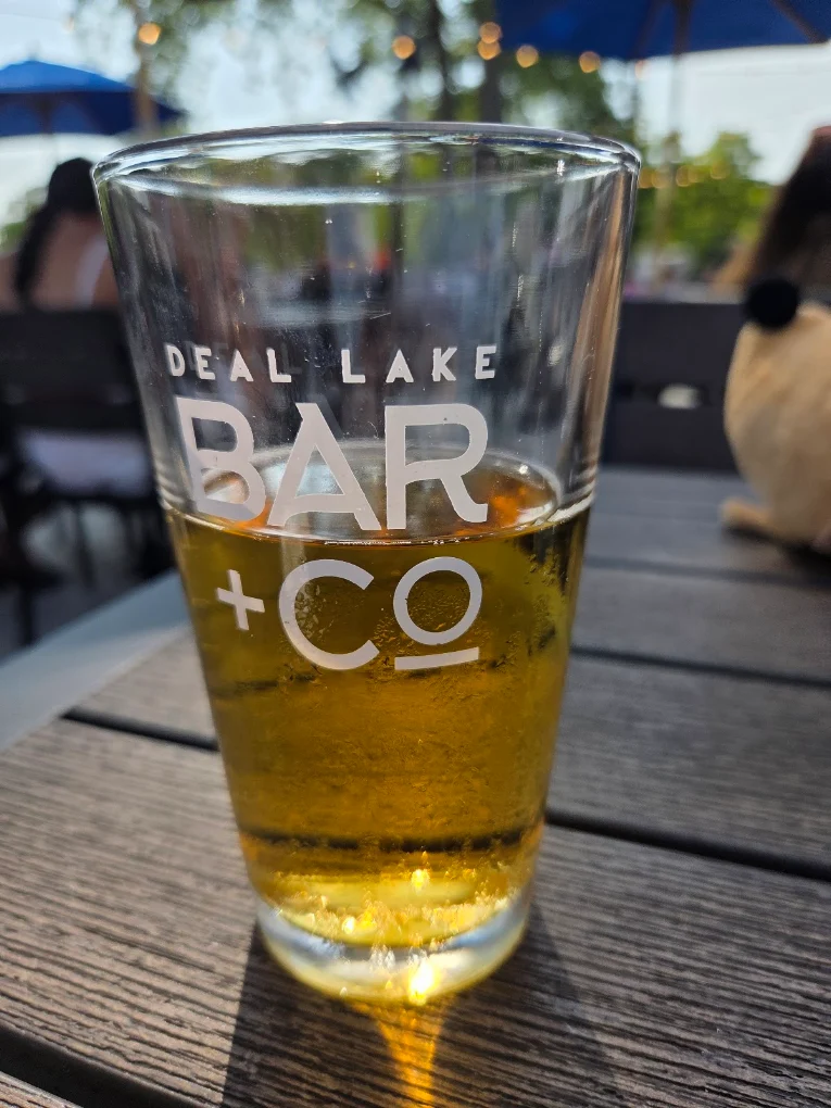 Deal Lake Bar + Co. - Image 4