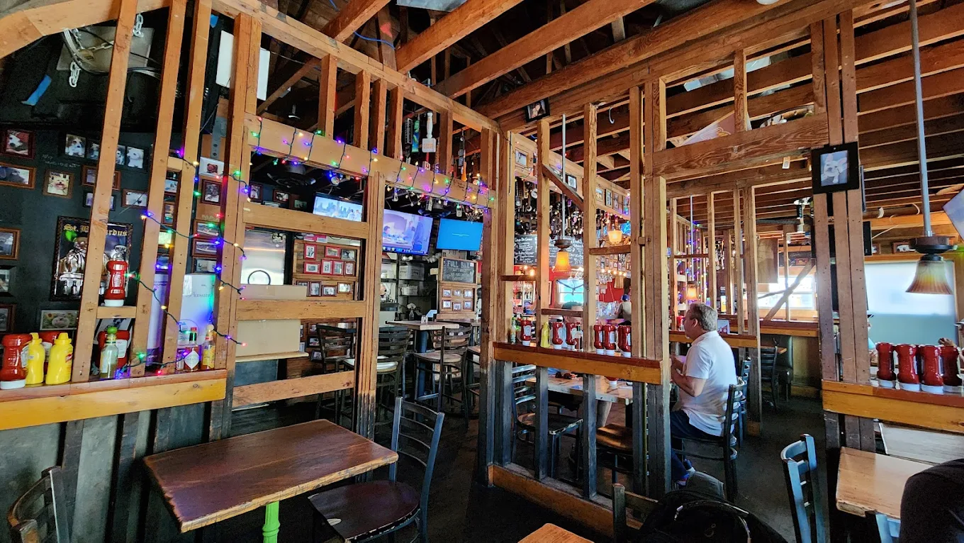 Blue Dog Beer Tavern
