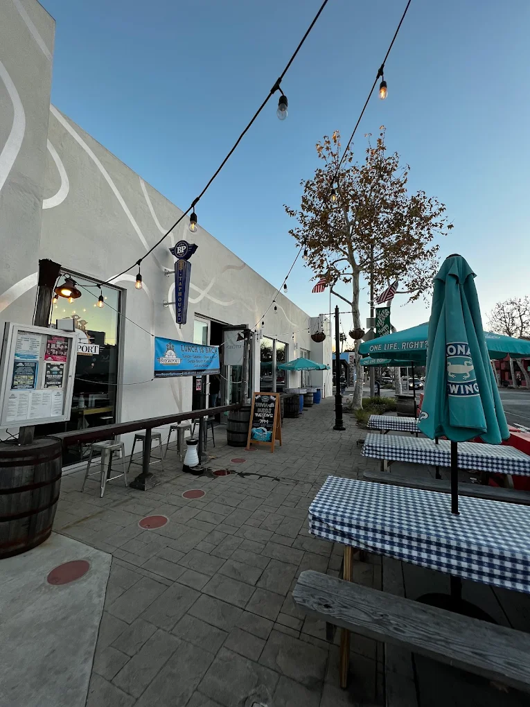 Brewport Tap House and Kitchen  - Image 4