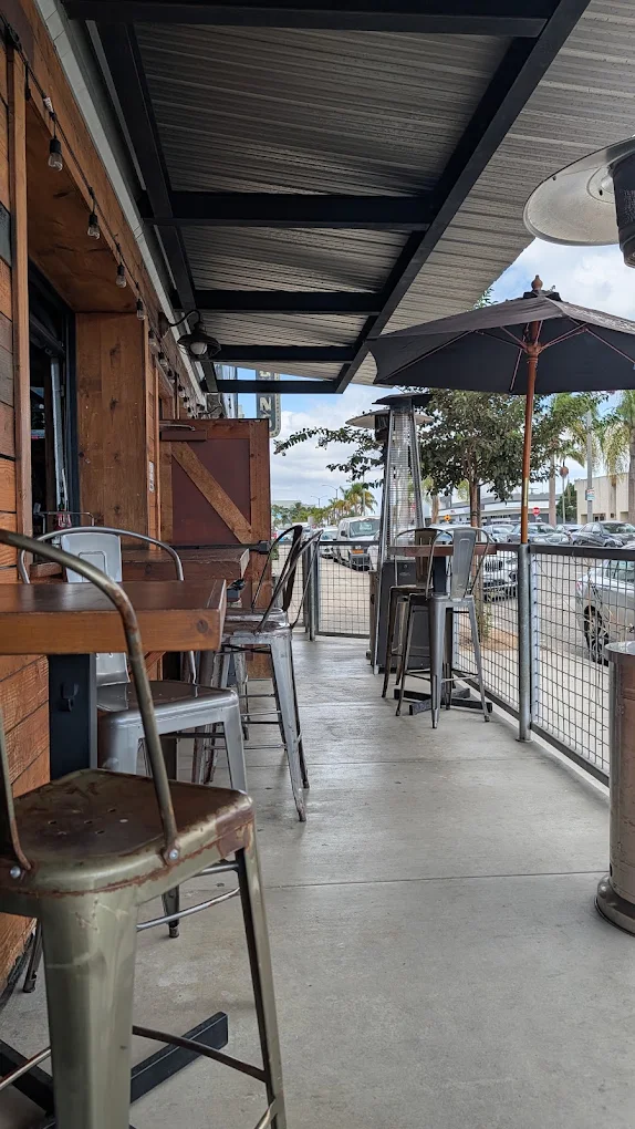 The Crest Sports Bar and Grill (Rank #20)