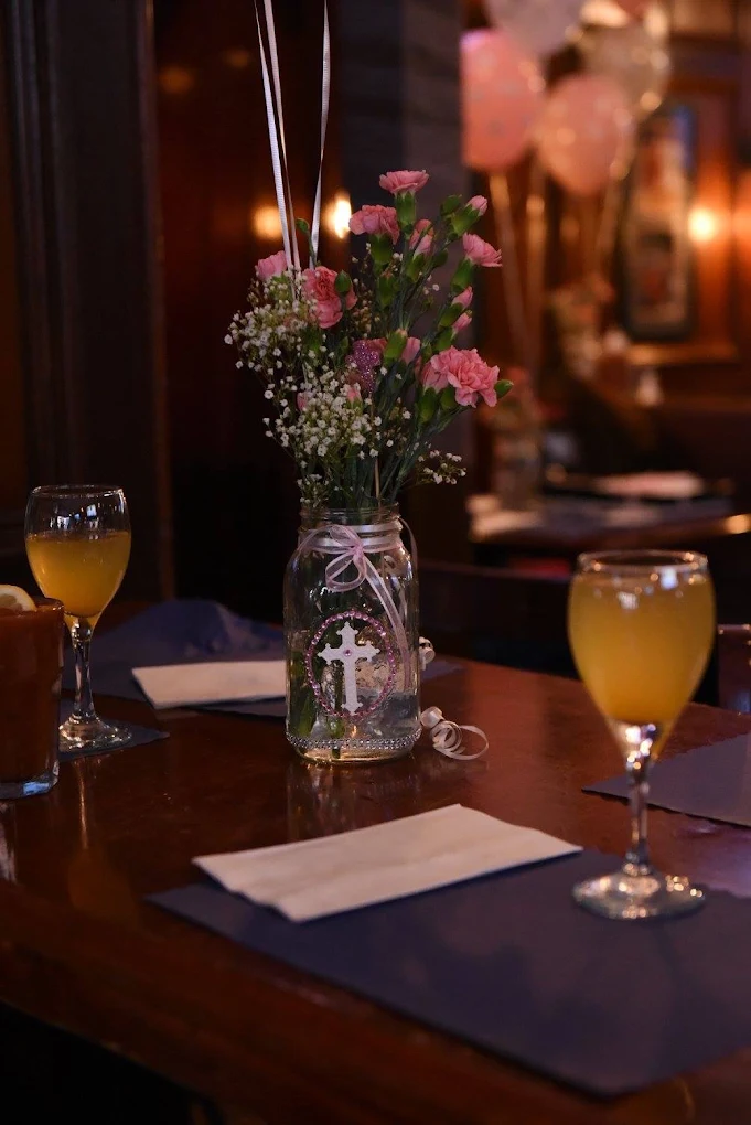 East End Bar & Grill - Image 3