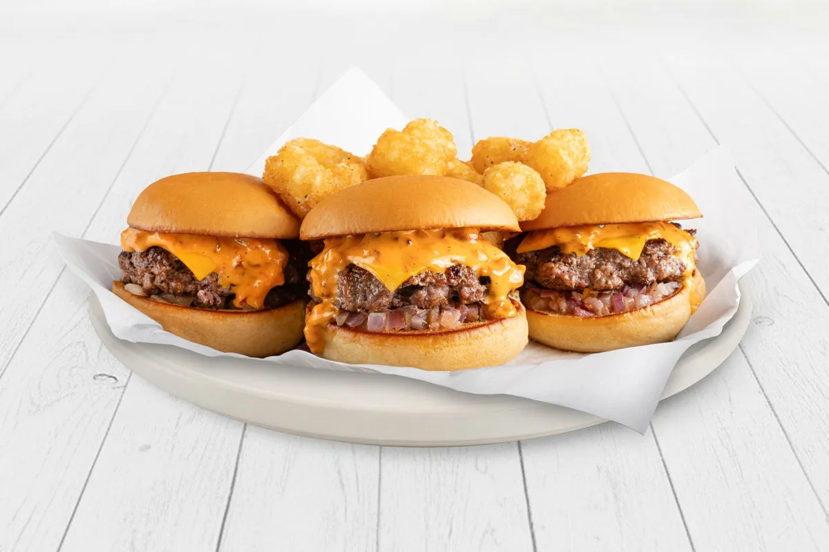 Hurricane Grill & Wings-Lindenhurst - Image 4