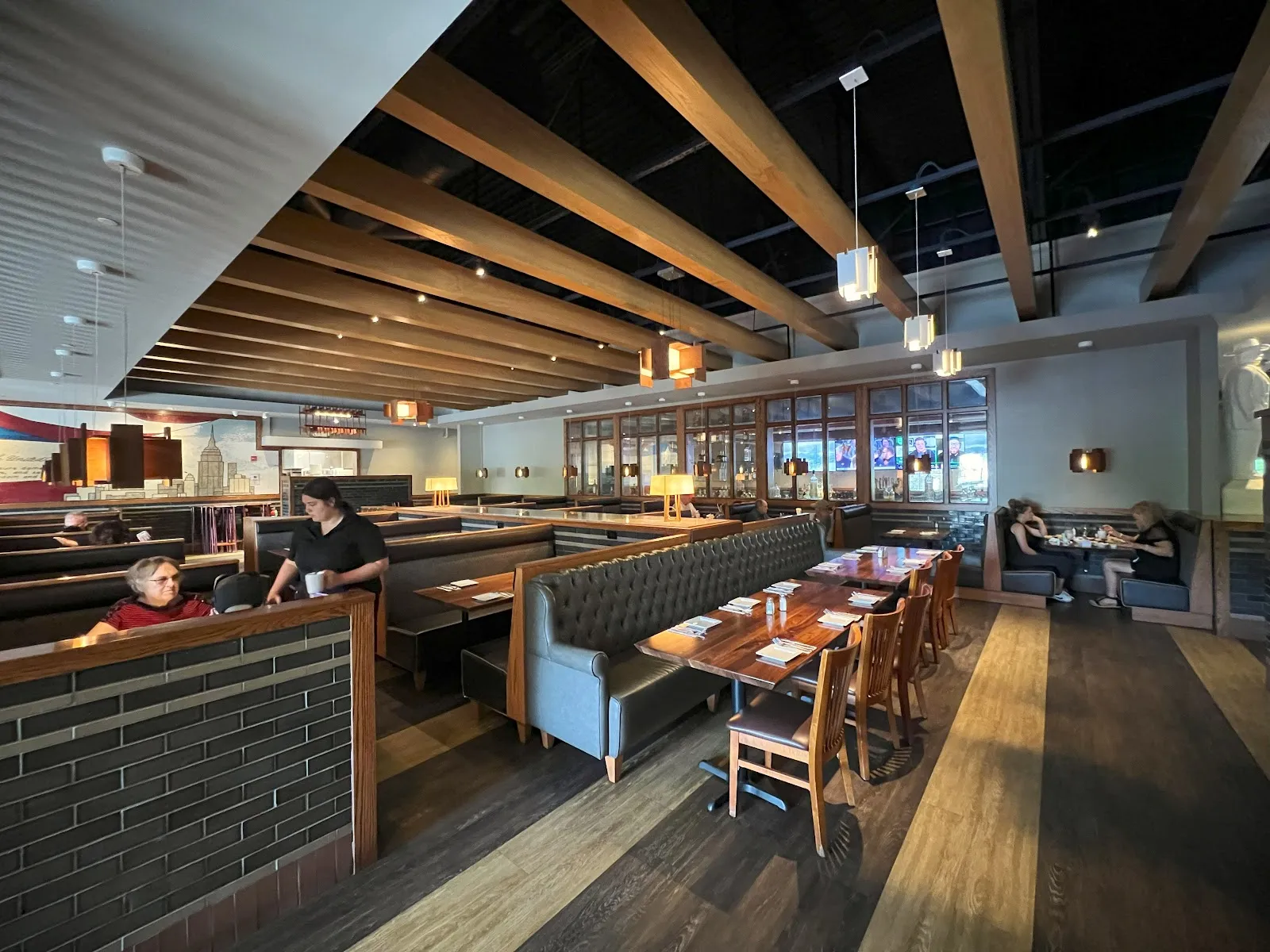 Jimmy's American Grill - Image 3