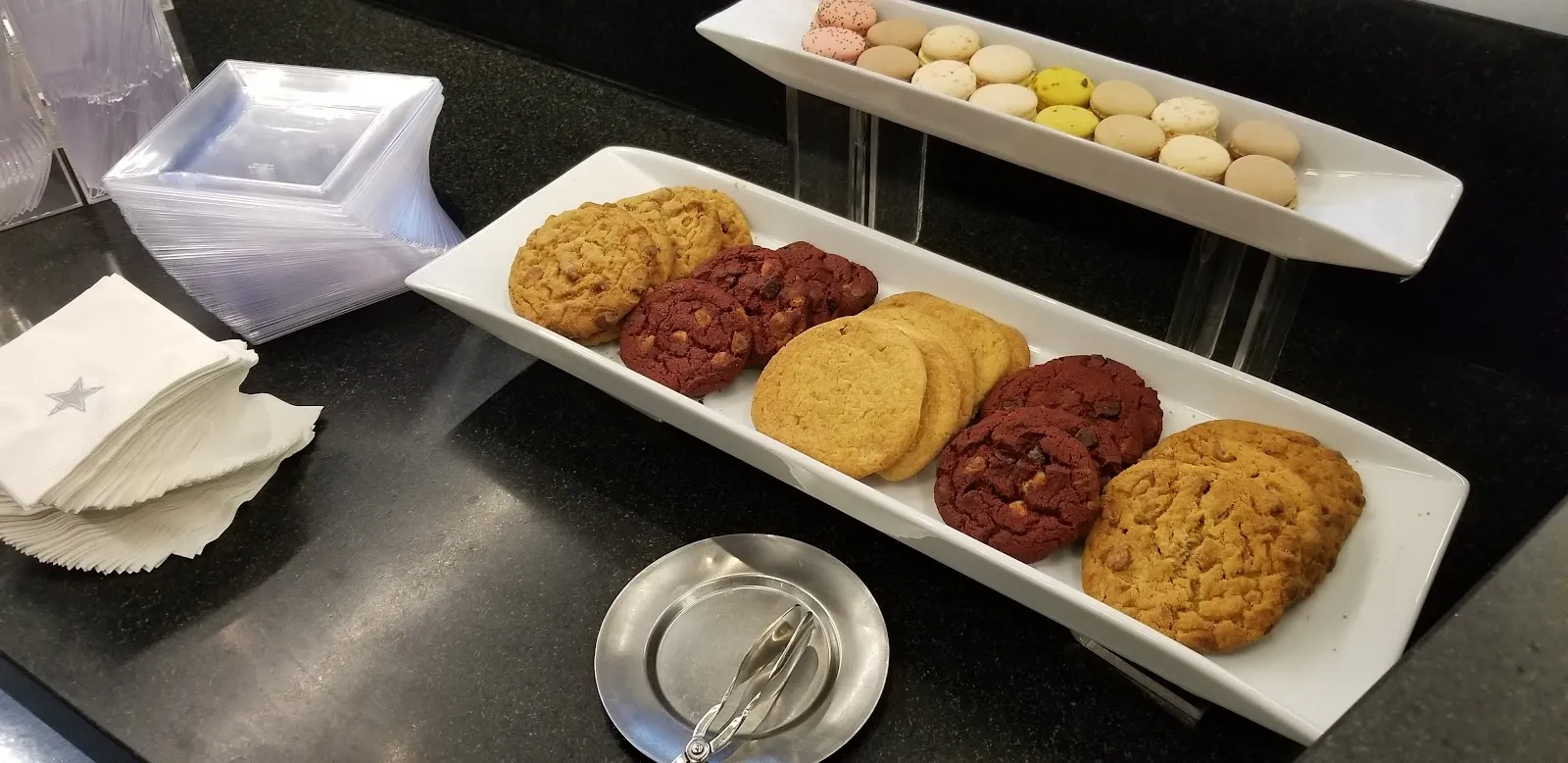 AT&T Stadium Sports Bar - Image 4