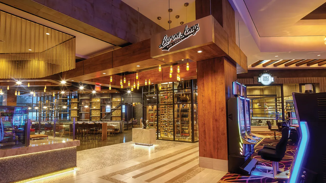 Baron Long Bar & Grill - Image 3