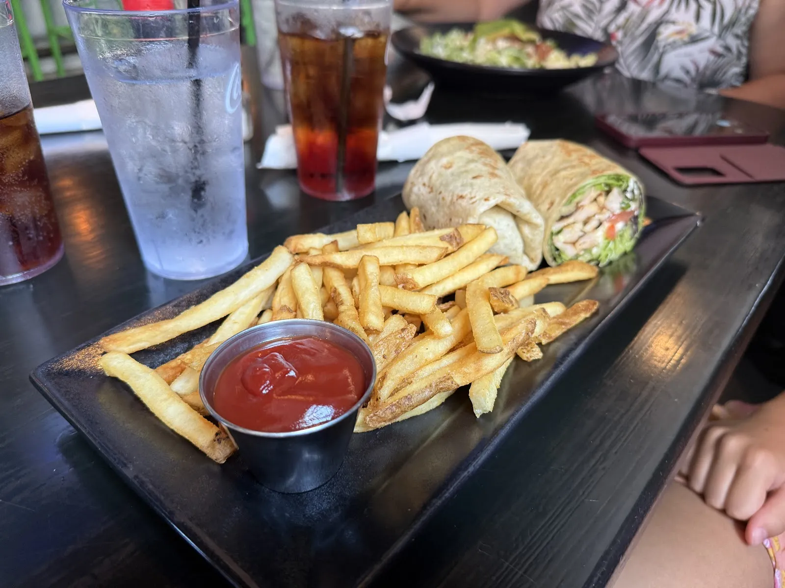 Warehouse Bar & Grille - Image 2