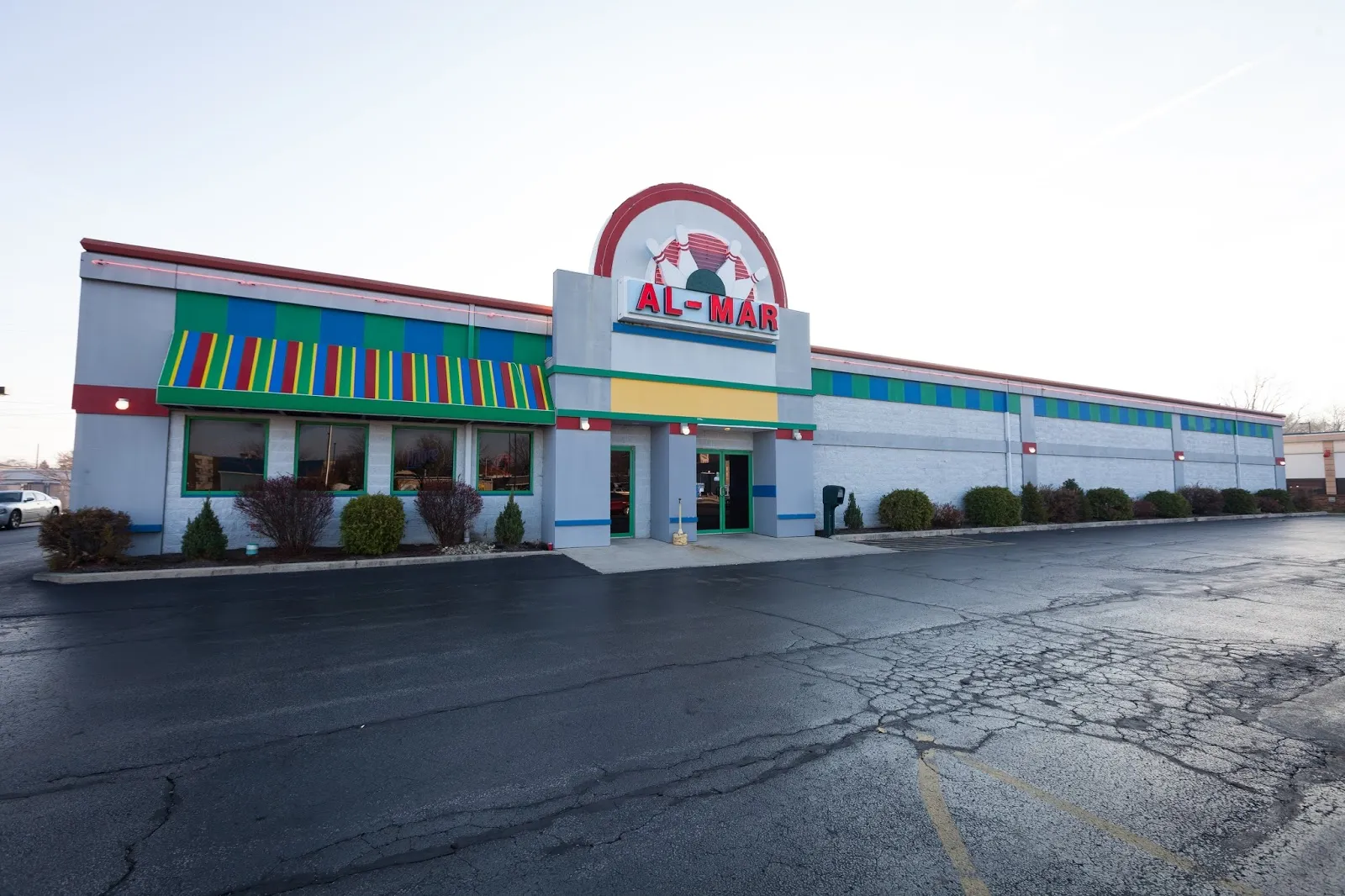 C J's Sports Bar & Grille - Image 3