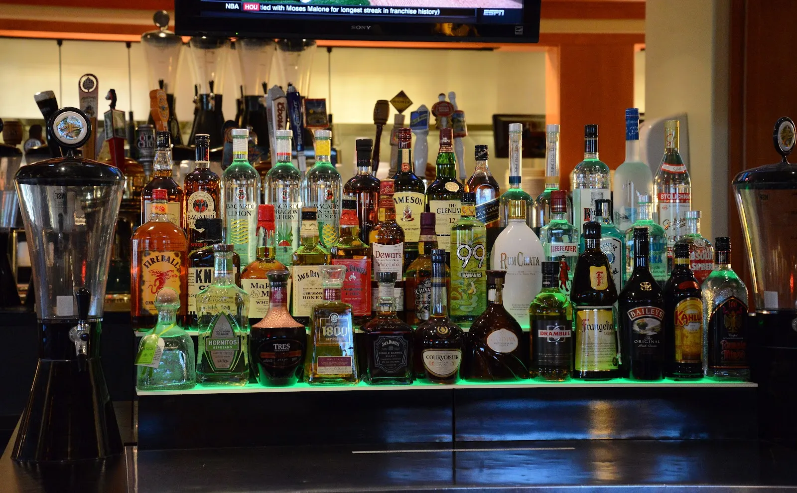 Pinnacle Sports Grill - Image 4