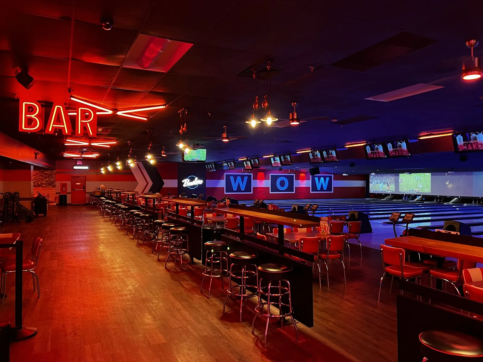 Bowlero Columbia - Image 3