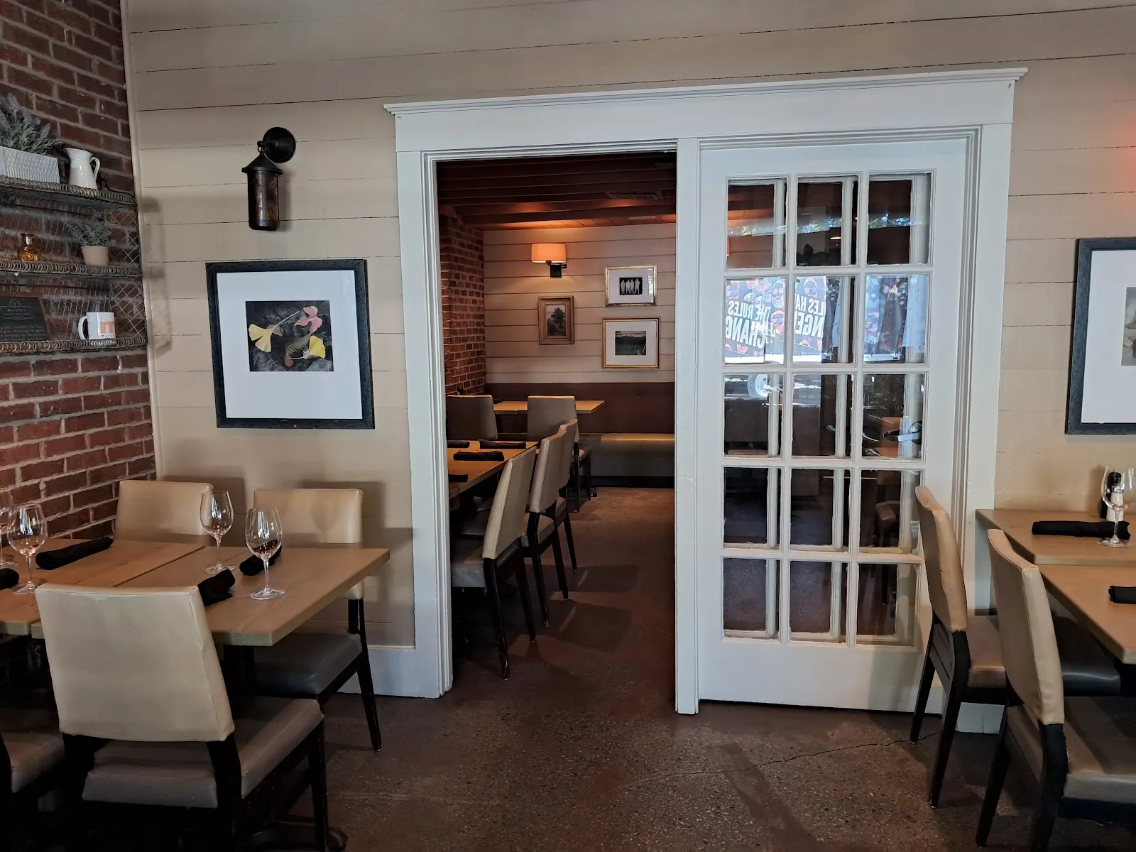 MURPH'S - Image 4