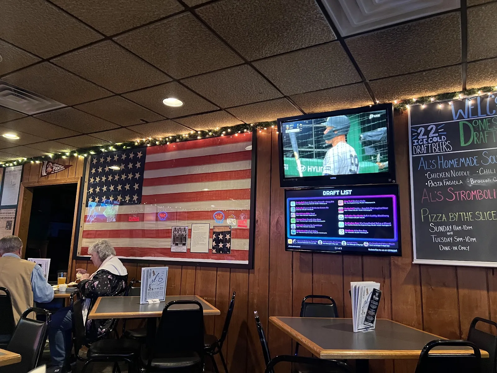 Al's Tavern - Image 4