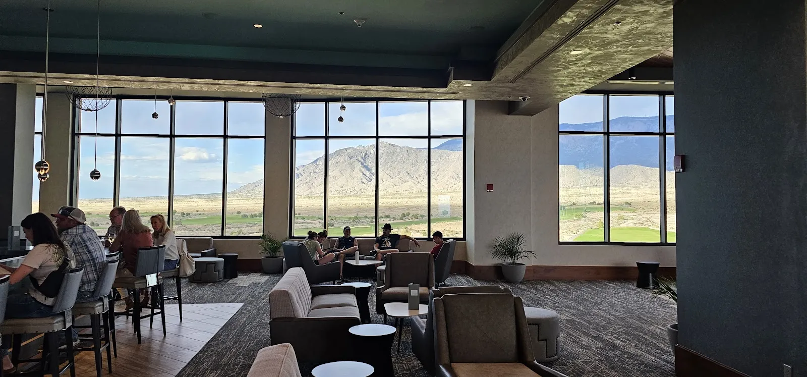 Sandia Casino Sports Bar - Image 4