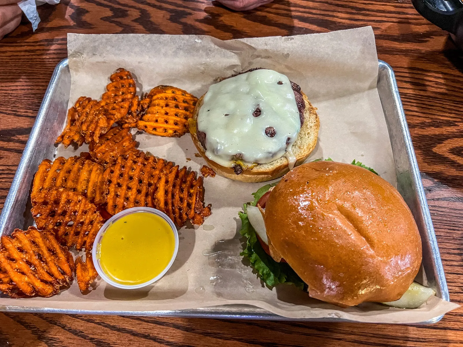 The Curb Bar and Grill - Image 3